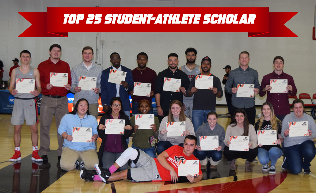 Mariners Honor Academics at Special Event