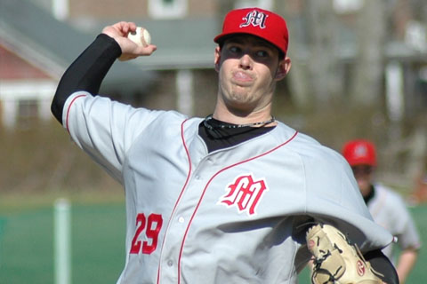 Baseball Tops Johnson & Wales 9-8