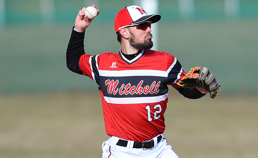 Baseball Closes Out Regular Season with Win at Coast Guard