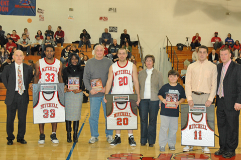 MBB Falls in Season Finale to Southern Vermont