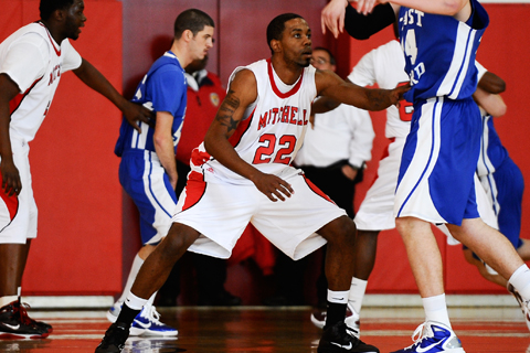 MBB Ends Season With Loss at Becker