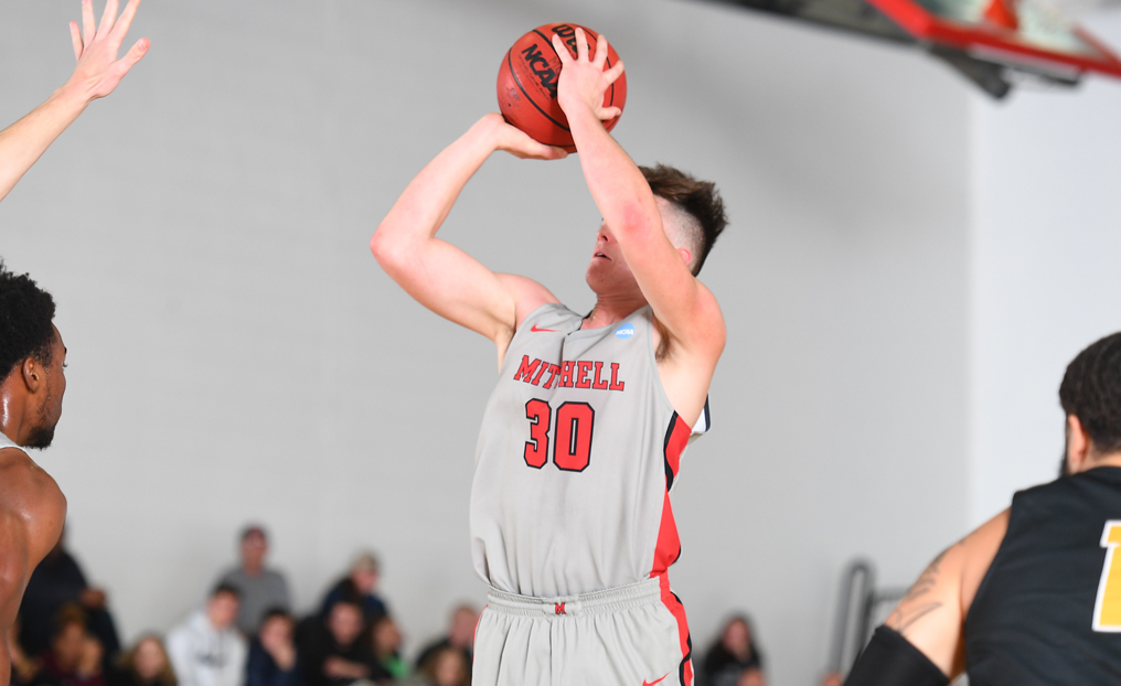MBB Drops Season Opener to Anna Maria