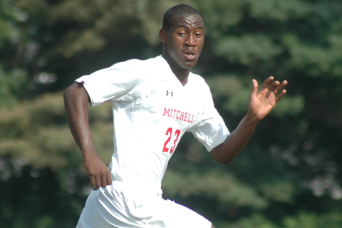 Men's Soccer Falls at Coast Guard