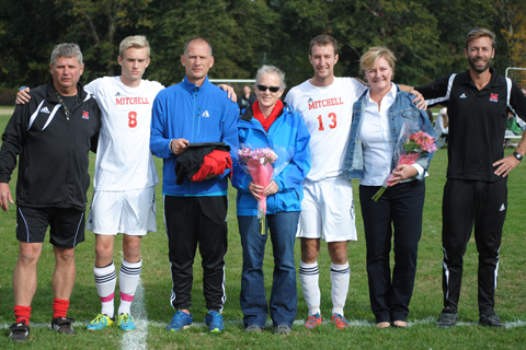 MSoccer Tops Becker 1-0 on Senior Day