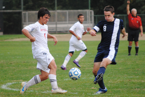 Men's Soccer Falls 2-0 to No. 22 Gordon