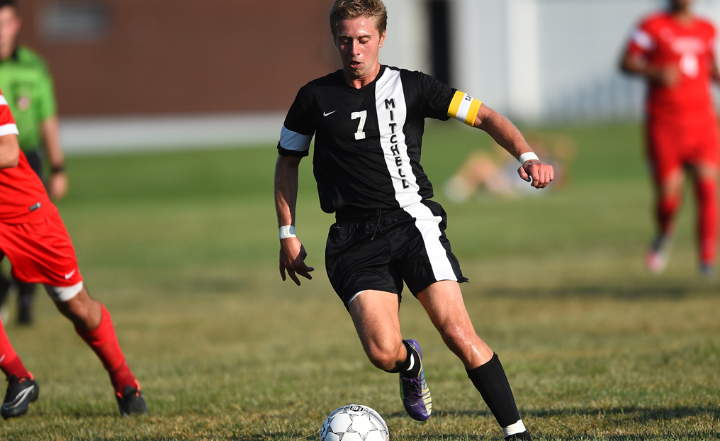 Nigro's Hat Trick Highlights 7-0 Win Over SVC