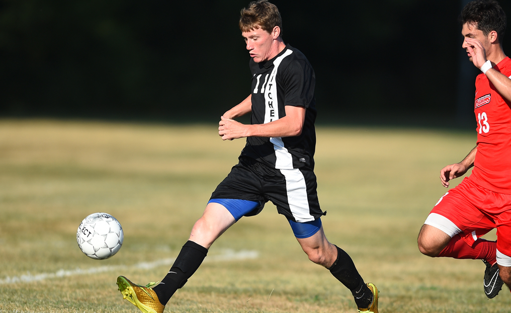 Slow Second Half Start Costs Men's Soccer at #3 Newbury