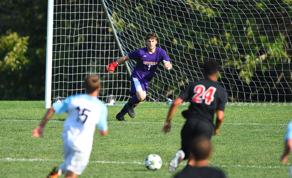 Men's Soccer Falls 2-0 at Babson