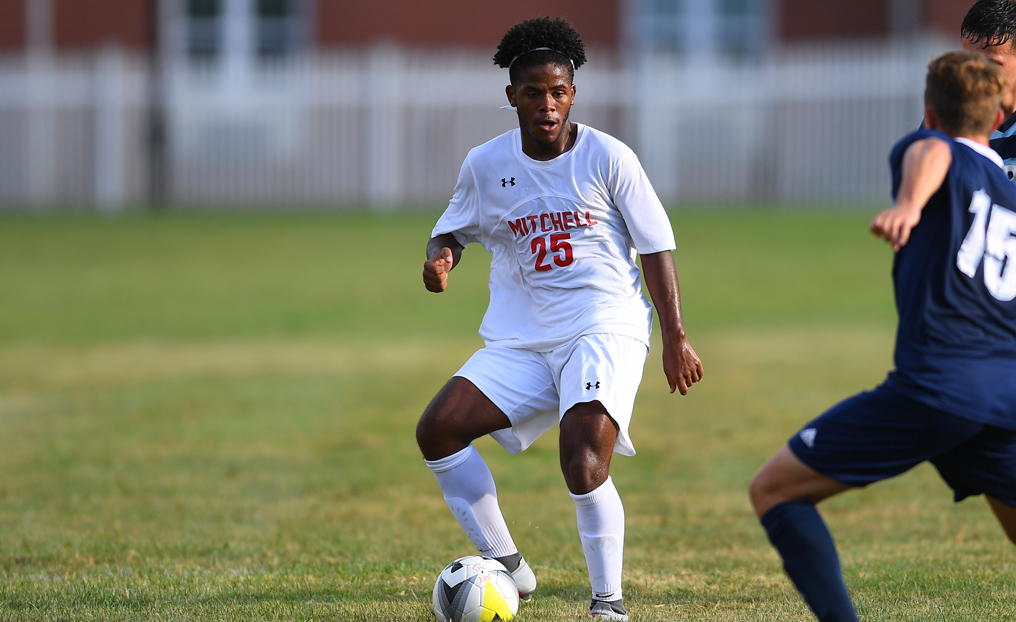 Late OT Goal Stuns Men's Soccer at Newbury
