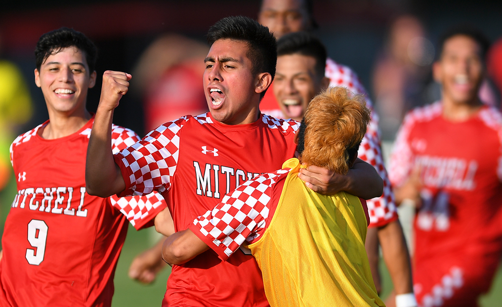 Men's Soccer Wins Overtime Thriller vs. Worcester State