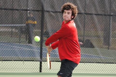 Men's Tennis Rebounds Against JWU
