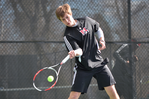 Men's Tennis Falls 5-4 to Lesley