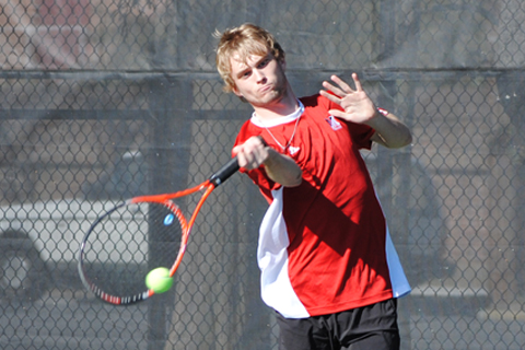 Simmons Named NECC Male Student Athlete of the Year