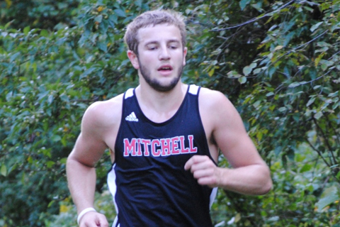 Season-Best Times Highlight Tri-State Invitational