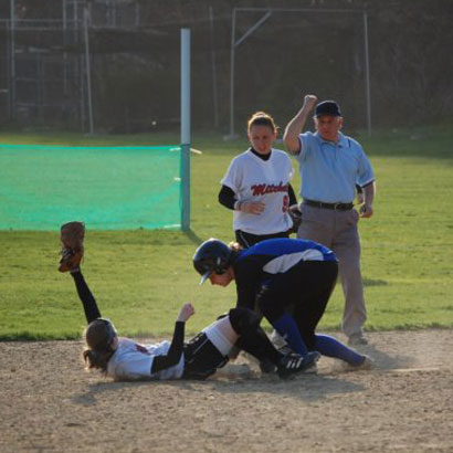 MITCHELL CLOSES REGULAR SEASON WITH SPLIT, BORDONARO HITS ANOTHER HOMER