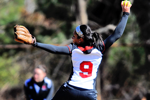 Softball Swept on Monday at Cusic Classic