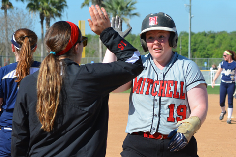 Hot Bats Continue for Softball vs. Bay Path
