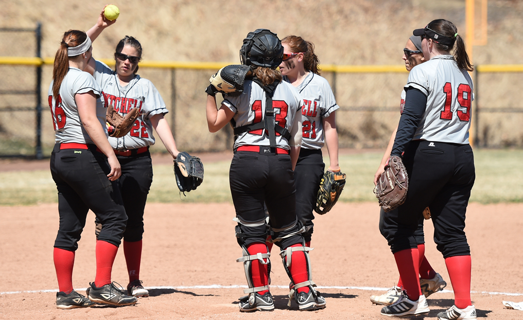 Softball Sweeps SVC to Clinch NECC Regular Season Title