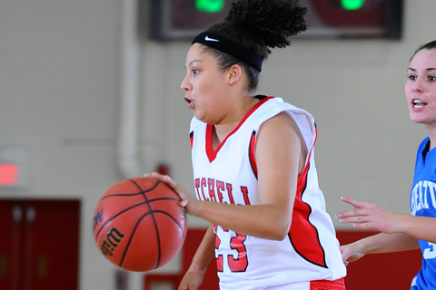 WBB Overcomes Slow Start for 61-37 Win Over SVC