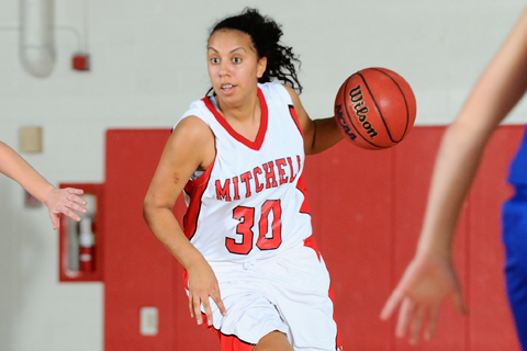 WBB Falls Short at Becker