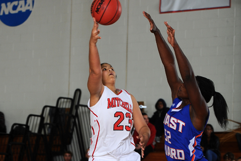WBB Makes It Three Straight at Bay Path