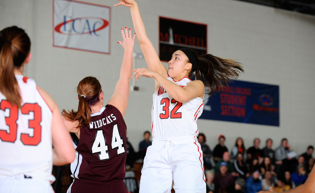 WBB Hangs Tough at Regis, Falls 59-51