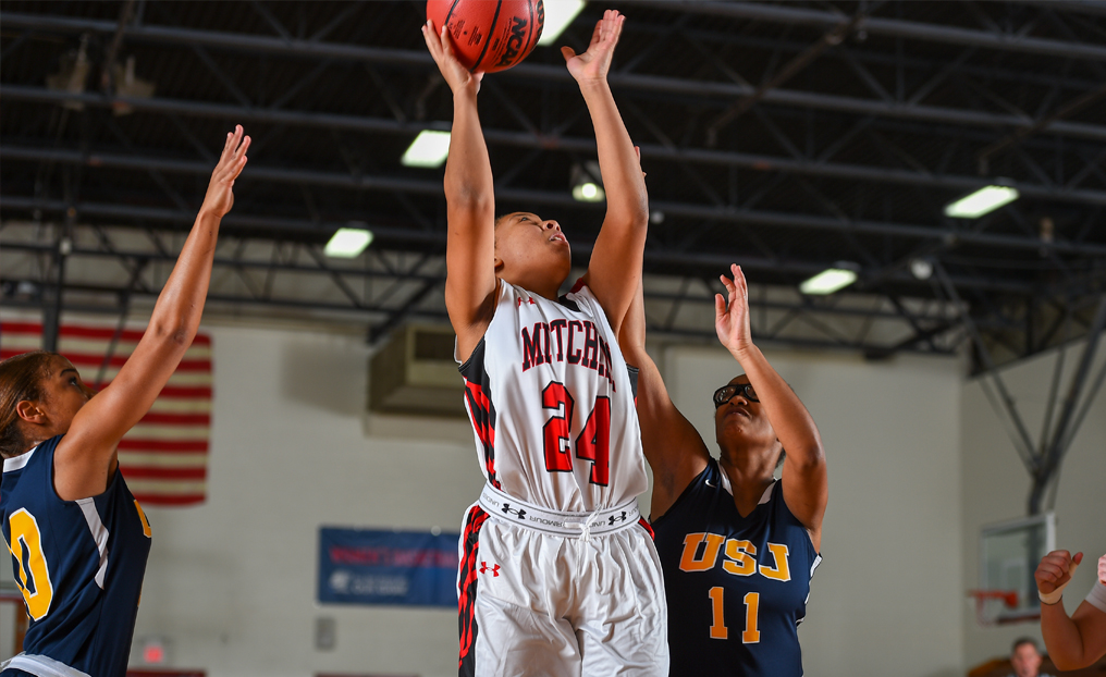 Defense Keys Late Run as WBB Tops Bay Path