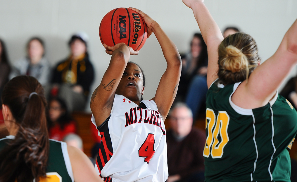 Third Quarter Push Fuels WBB at Newbury