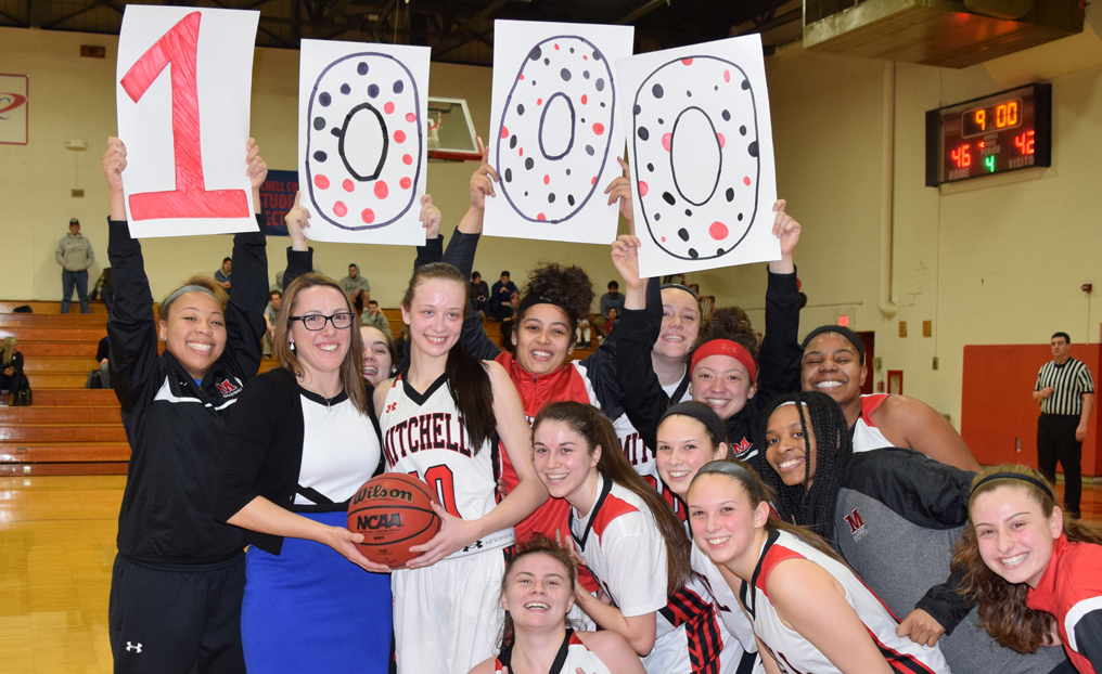 Shepherd Scores 1,000th Point in WBB Win vs. Newbury
