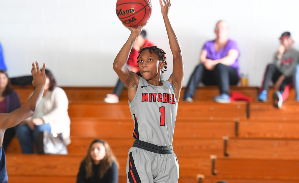 Late Push Not Enough for WBB at Albertus Magnus
