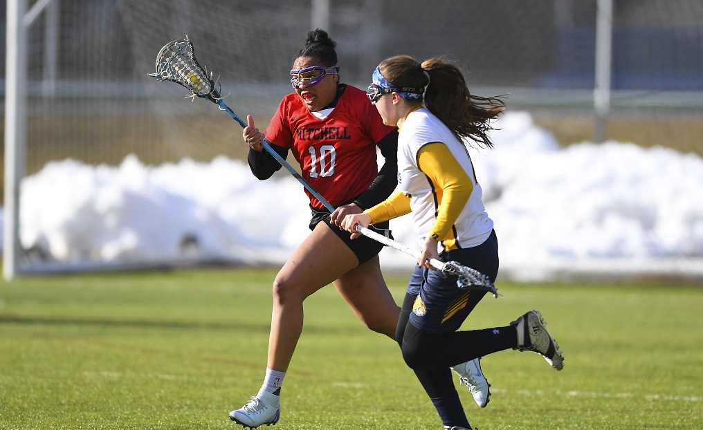 Women's LAX Stumbles at Elms