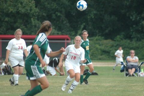 Women's Soccer Drops Conference Match at Lesley