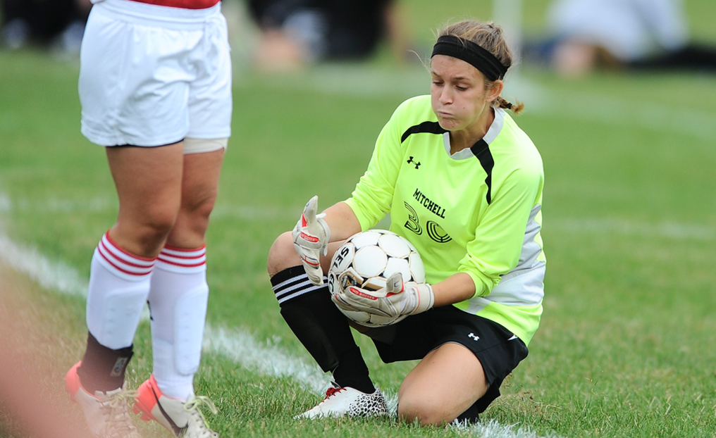 Women's Soccer Falls 3-0 to Lesley