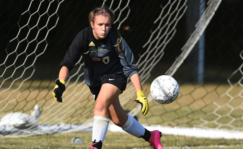 Penalty Kick Puts Elms Over Women's Soccer