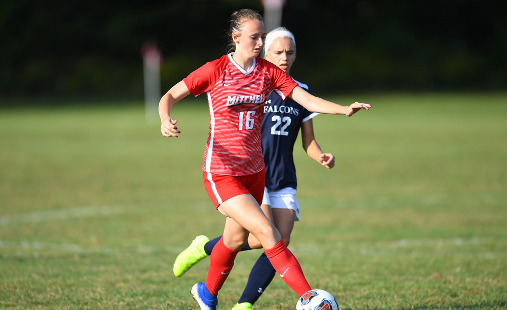 Women's Soccer Blanked by Becker
