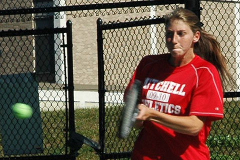 Women's Tennis Sweeps Doubles but Falls to Saint Joseph