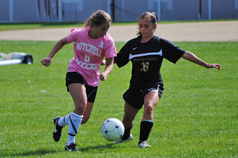 Women's Soccer Wins 3-0 Over Newbury