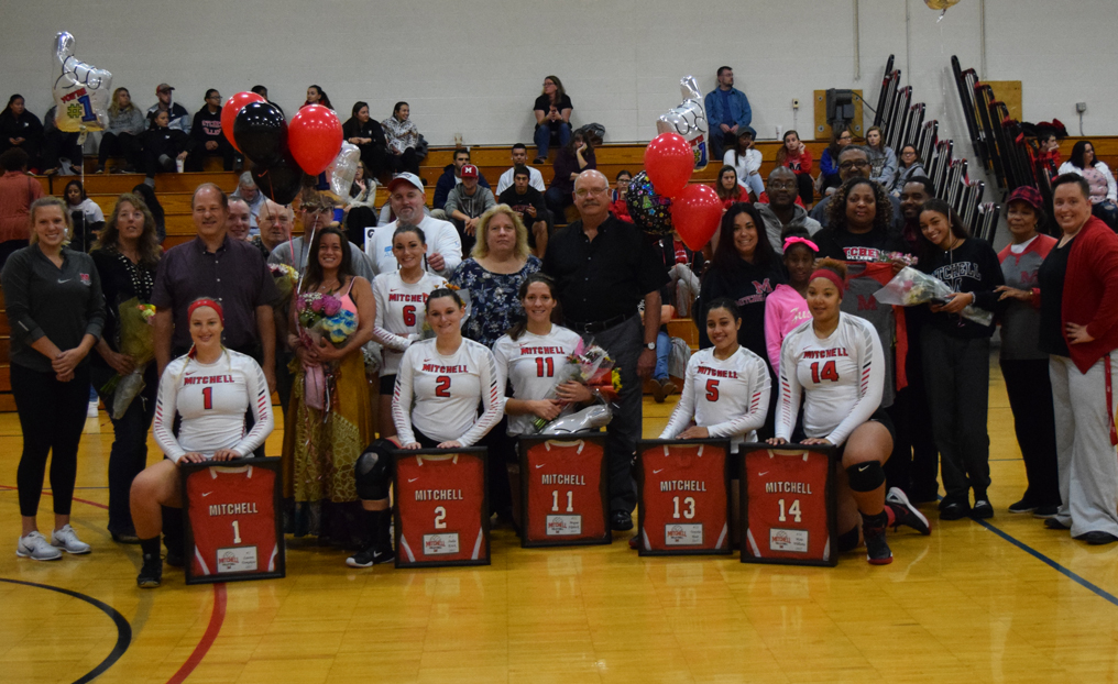 Volleyball Picks Up First Win vs. Dean