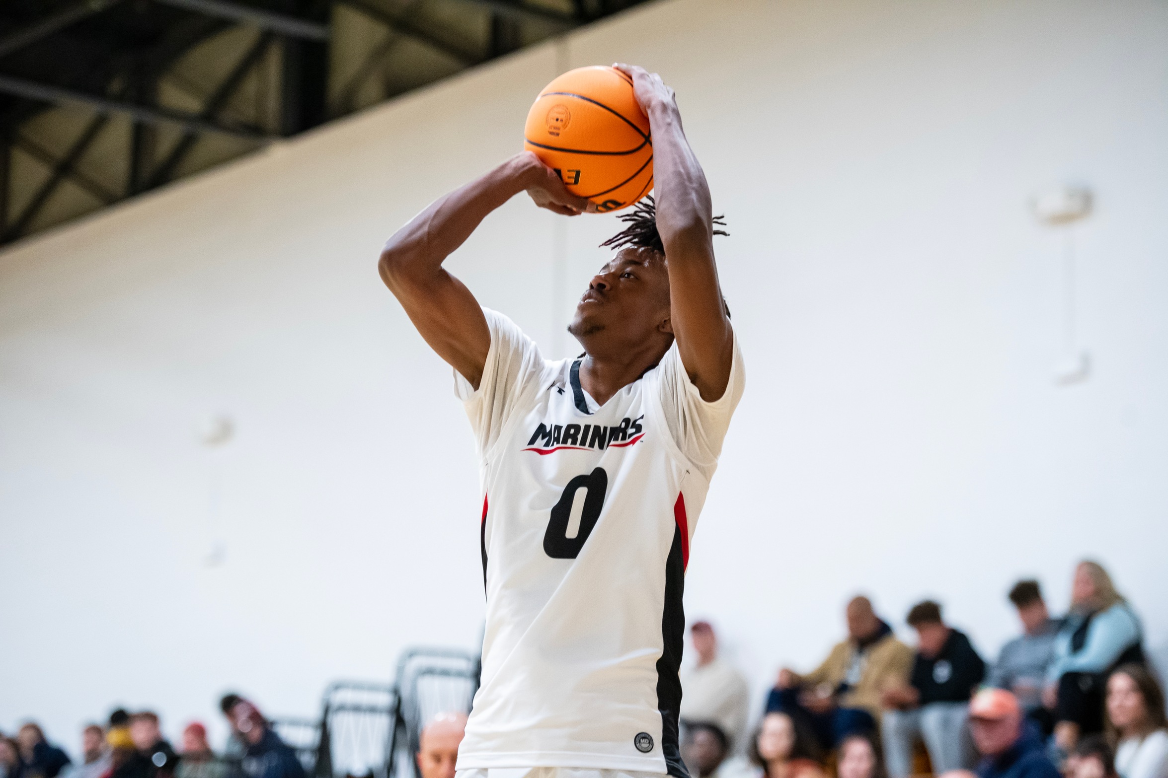 MBB Holds Off RIC for Sixth Consecutive Victory
