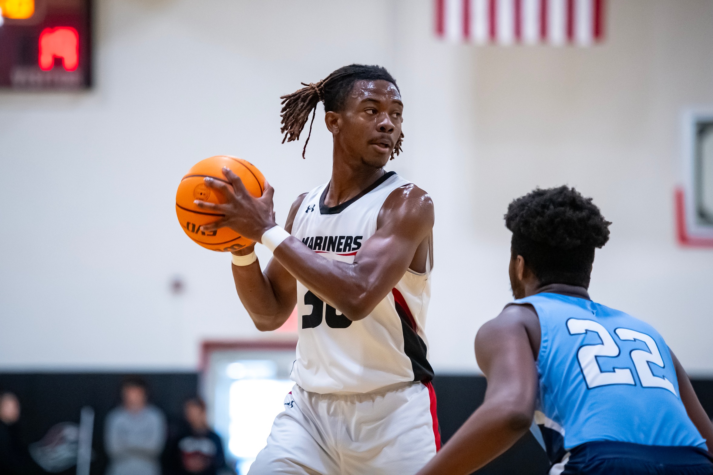 Men&rsquo;s Basketball Can&rsquo;t Complete Comeback at Regis