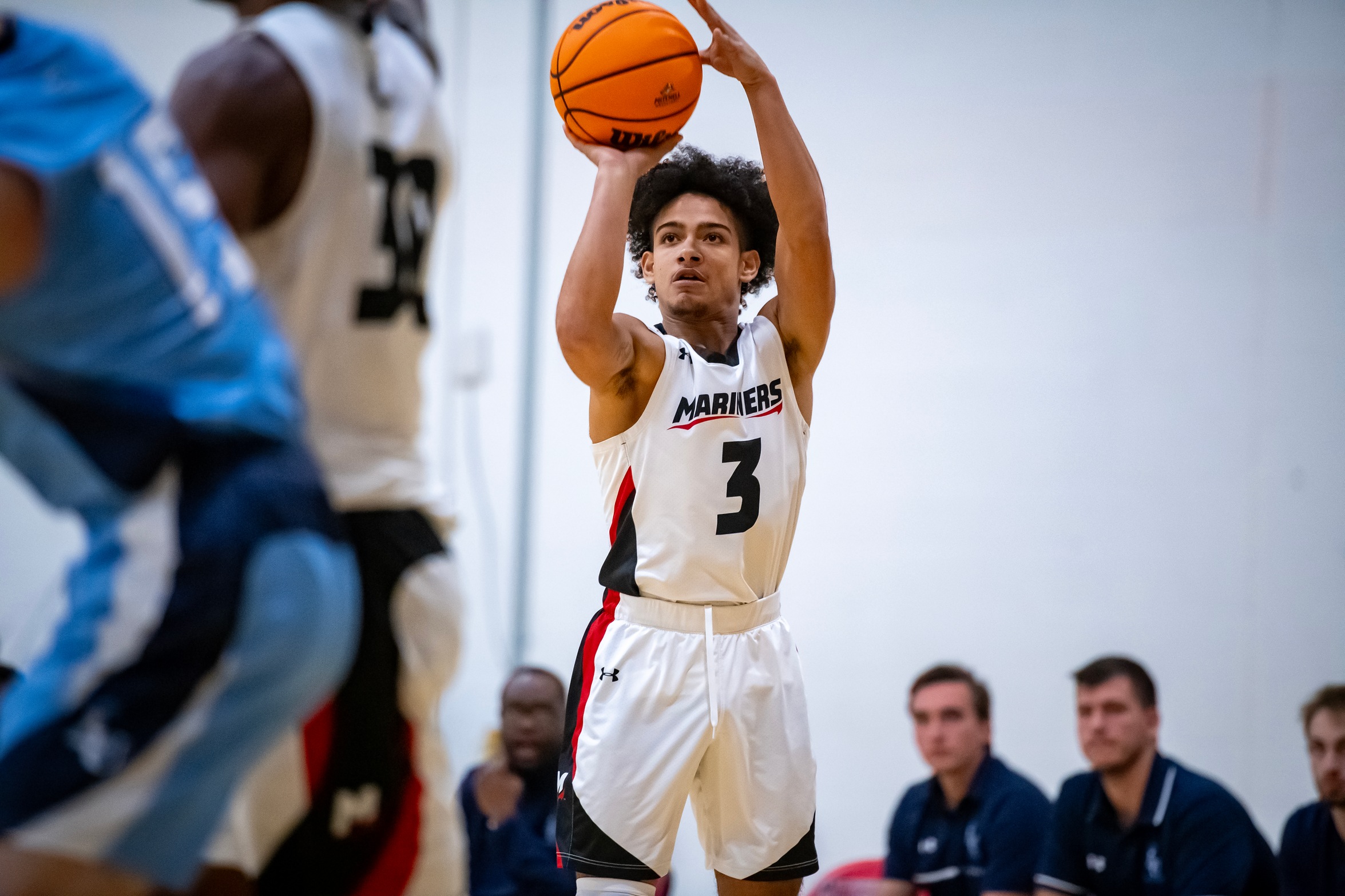 Men&rsquo;s Basketball Has No Answer for USJ