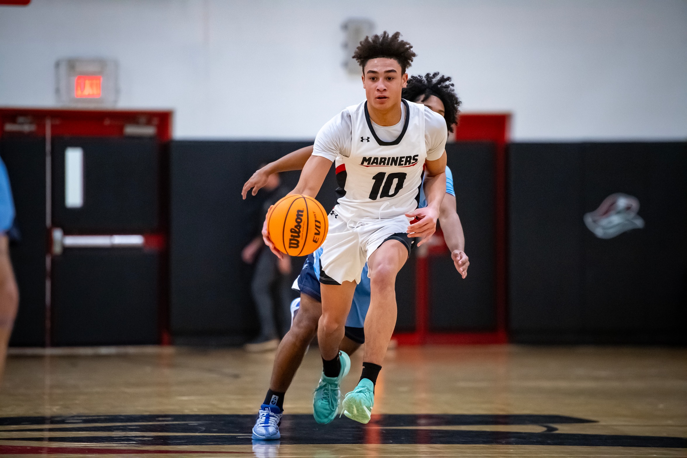 Men&rsquo;s Basketball Holds Off Anna Maria