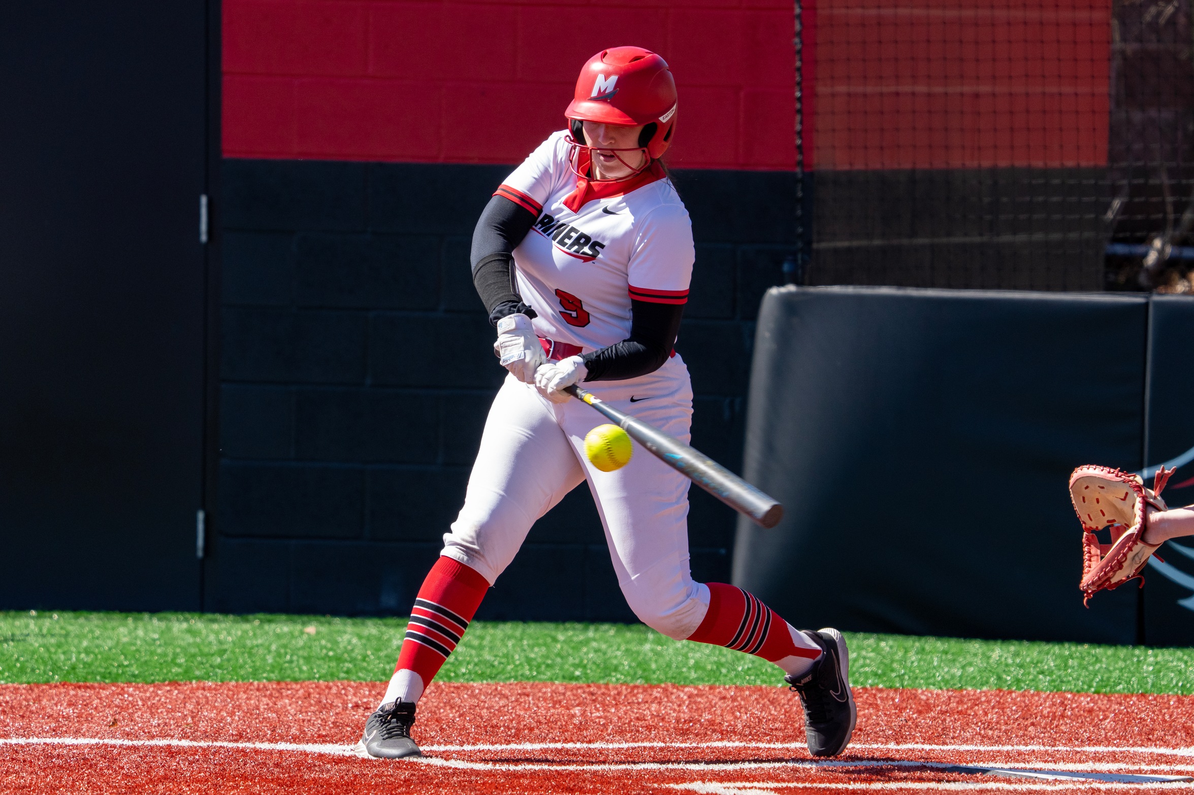 Softball Walks Off Against Saints, Split Wednesday Doubleheader