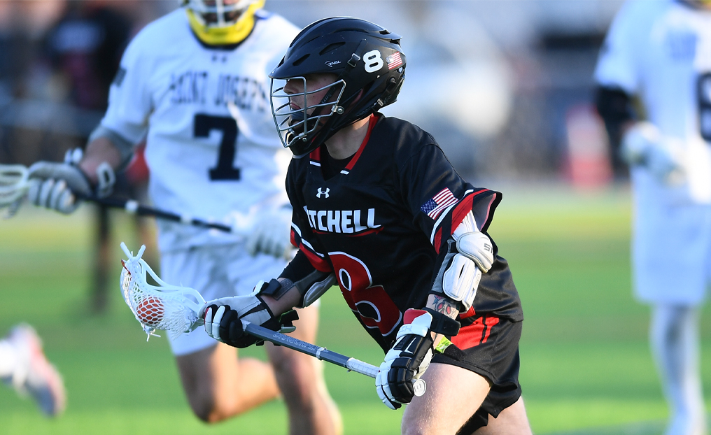 Men's LAX Topped by Albertus Magnus