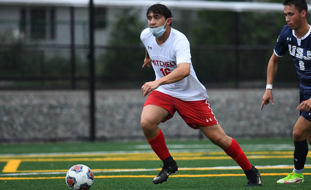 Late Goal Trips Up Men's Soccer in NECC Opener