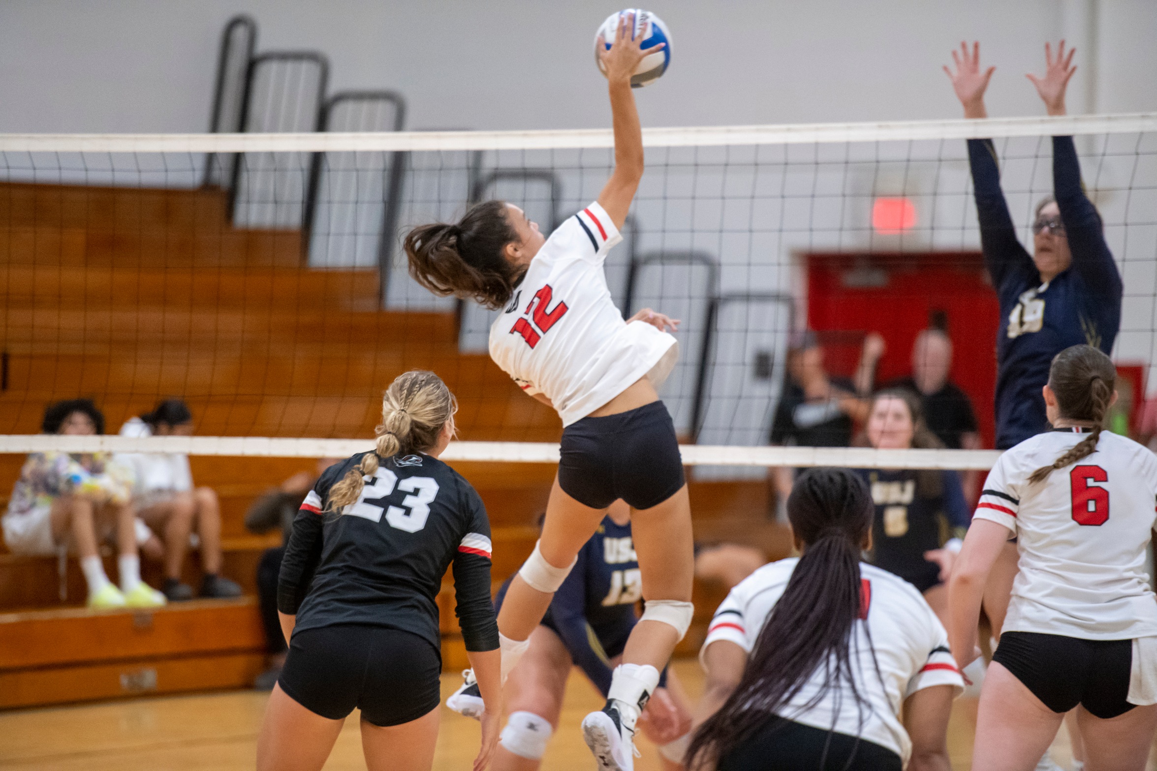 Volleyball Trumps Albertus Magnus 3-0