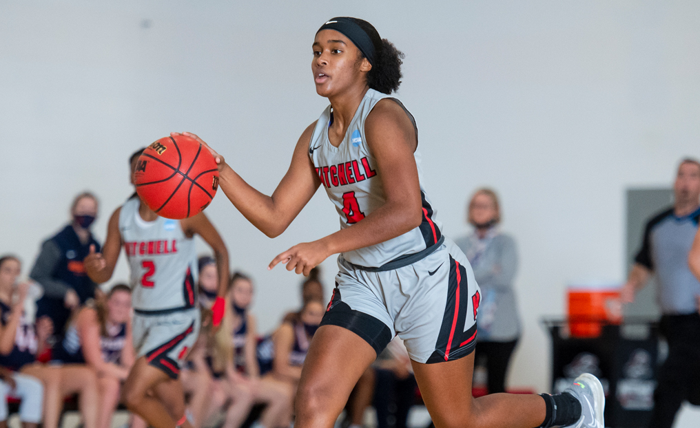 WBB Gets Back on Track at Lesley