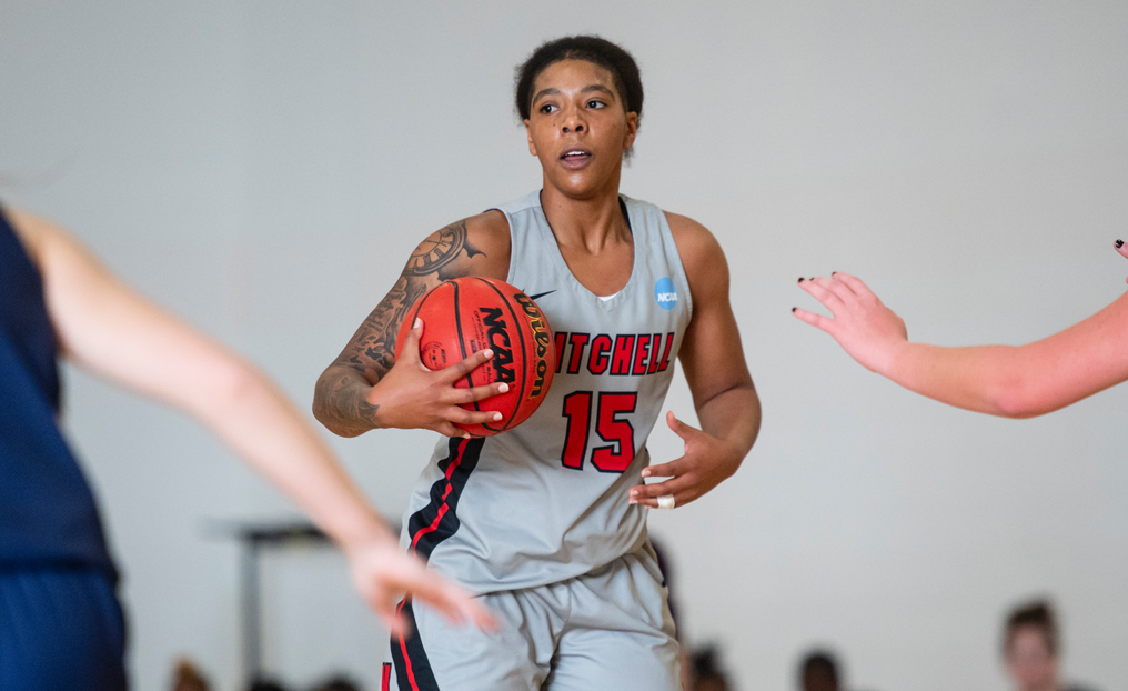 WBB Bounces Back at UMF
