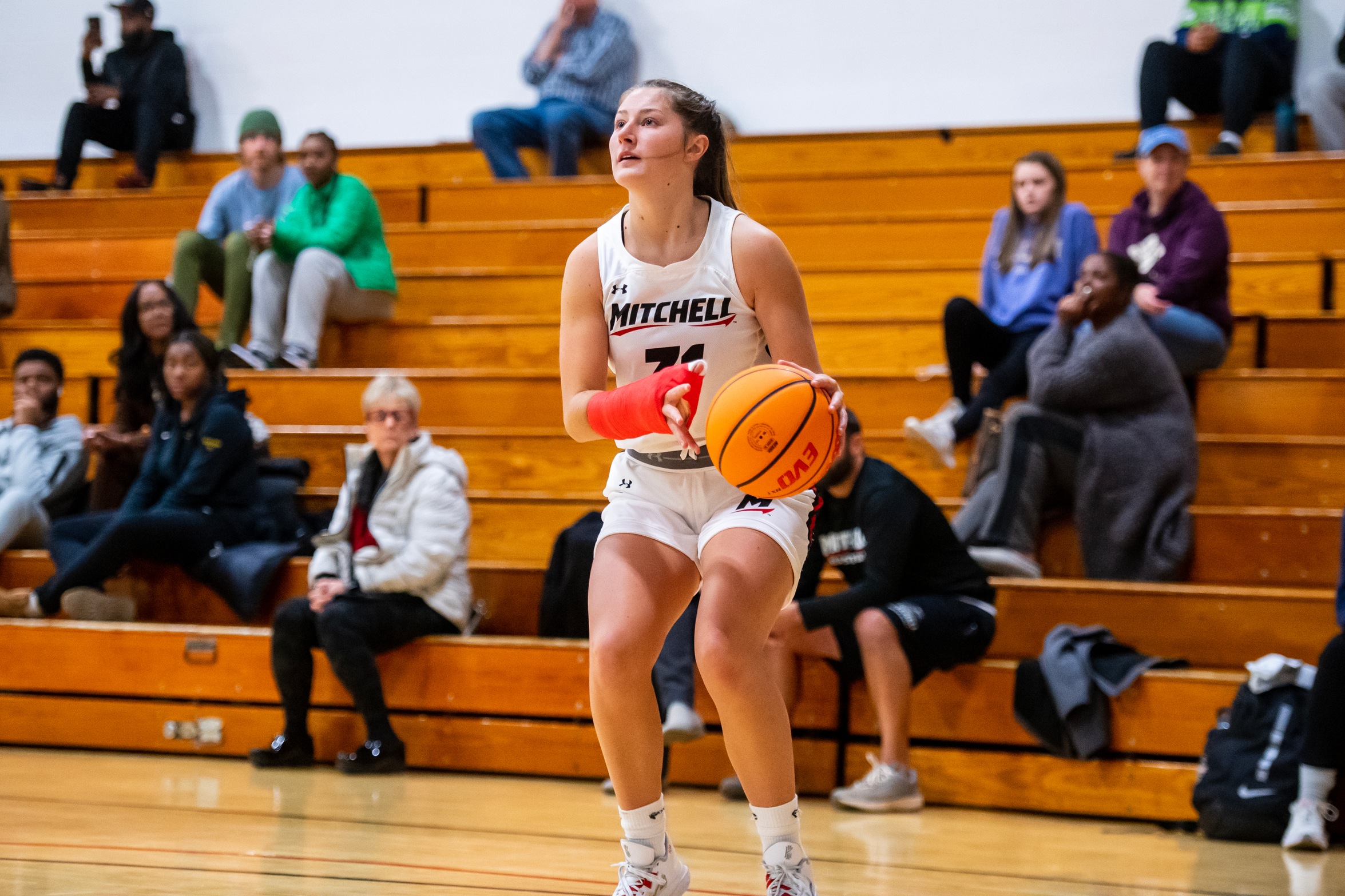 WBB Runs Away from Lasell