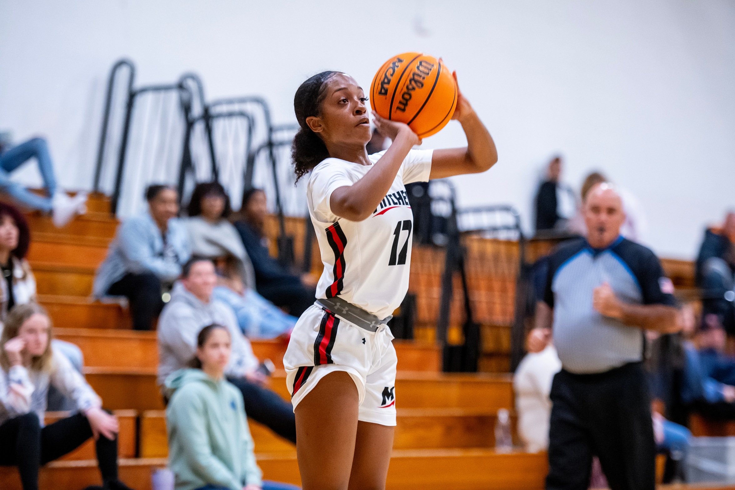 Comeback Falls Short for Women&rsquo;s Basketball at Colby-Sawyer